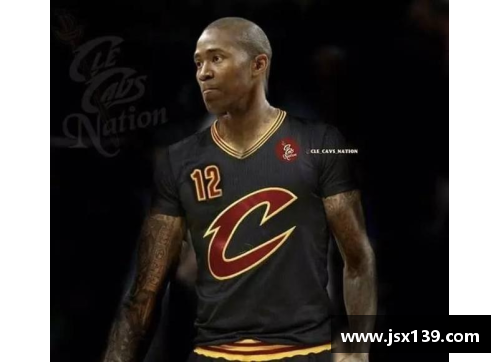 虎扑NBA最新动态：球员交易与合同签约情况汇总